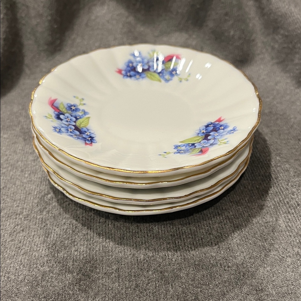 Set of 4 Saucers-Blue Floral w/Gold Rim - Picture 7 of 7